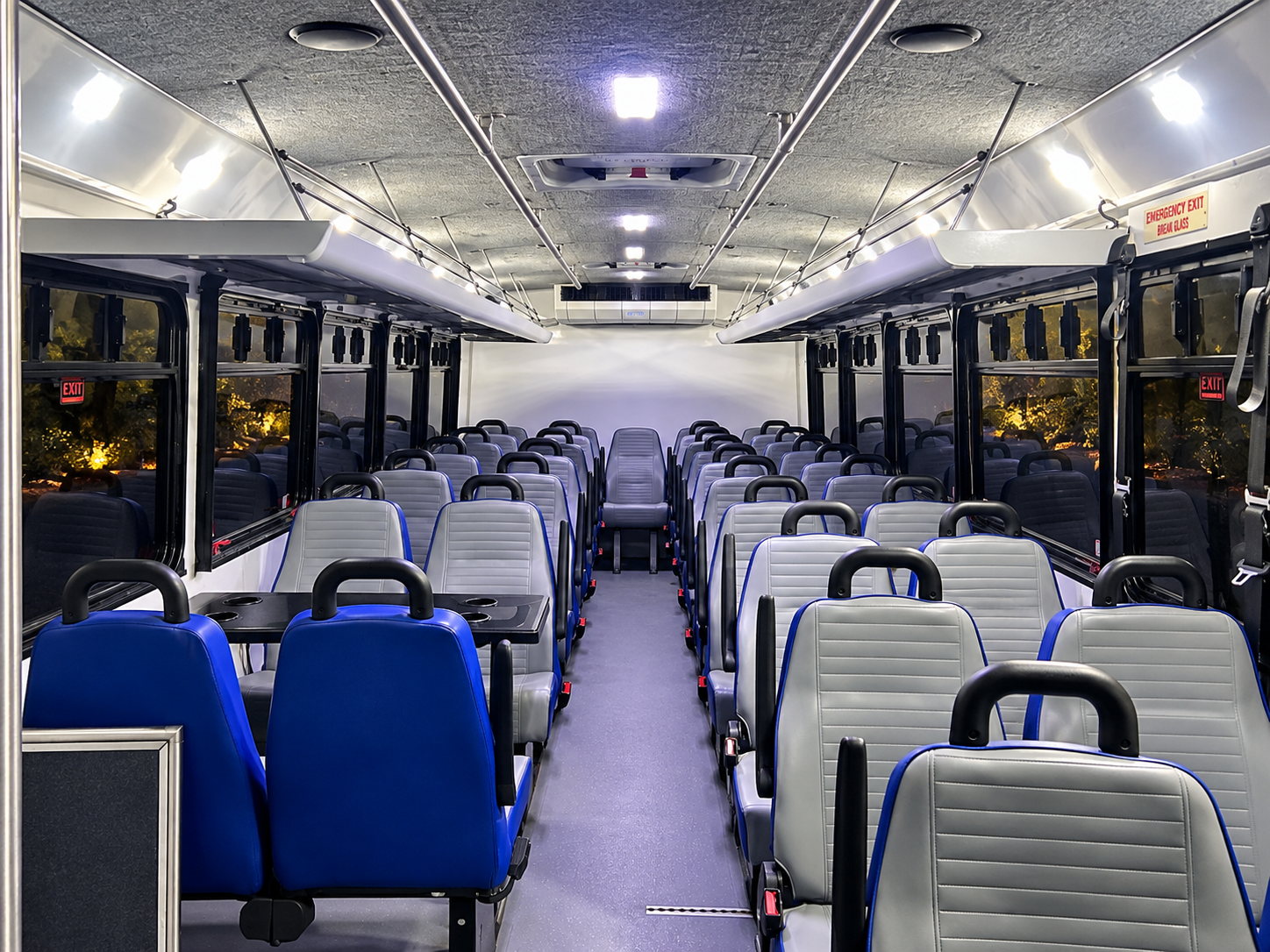 YRUSAC bus at night